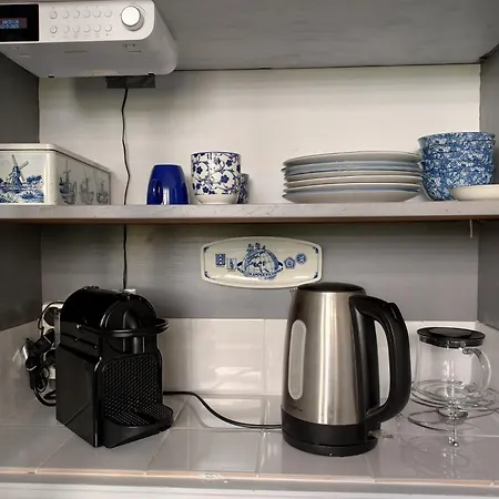 West Bed and breakfast