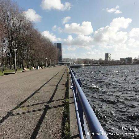 Bed & Breakfast West