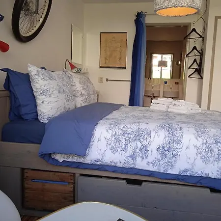 West Alojamento de Acomodação e Pequeno-almoço